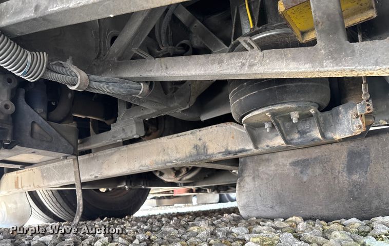 image for item EV3007 2003 North American Bus Industries SHF40 transit bus