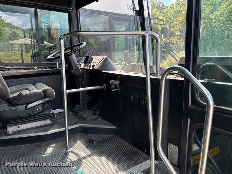 image for item EV3007 2003 North American Bus Industries SHF40 transit bus