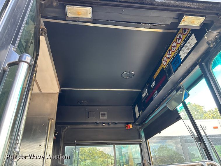 image for item EV3007 2003 North American Bus Industries SHF40 transit bus