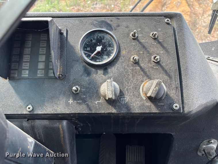 image for item EV3007 2003 North American Bus Industries SHF40 transit bus