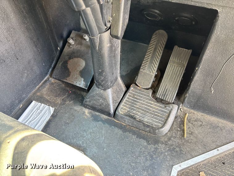 image for item EV3007 2003 North American Bus Industries SHF40 transit bus