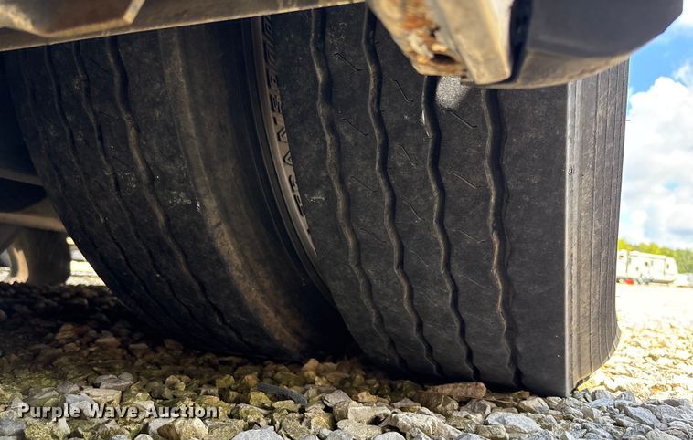 image for item EV3007 2003 North American Bus Industries SHF40 transit bus