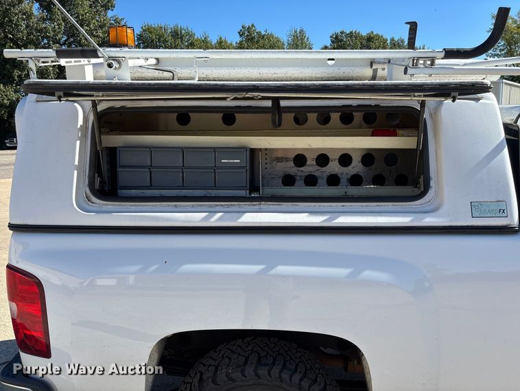 image for item EV3008 2013 Chevrolet Silverado 1500 pickup truck