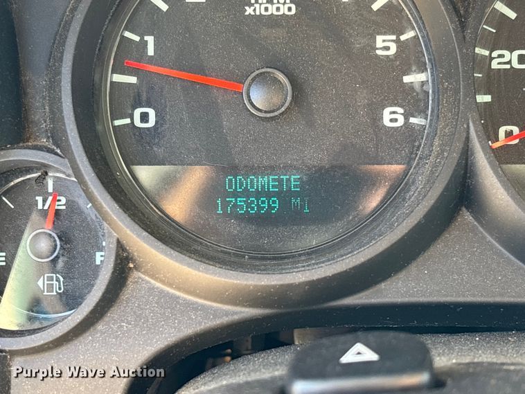 image for item EV3008 2013 Chevrolet Silverado 1500 pickup truck