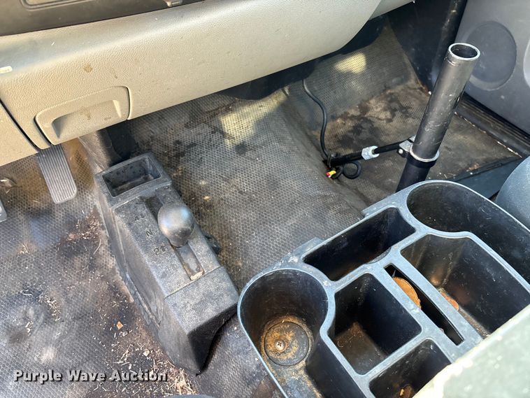 image for item EV3008 2013 Chevrolet Silverado 1500 pickup truck