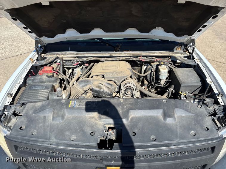 image for item EV3008 2013 Chevrolet Silverado 1500 pickup truck