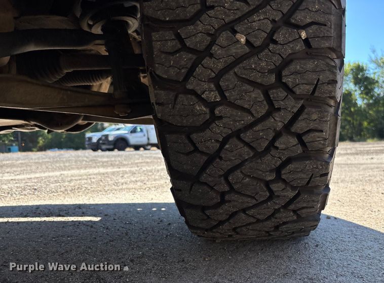 image for item EV3008 2013 Chevrolet Silverado 1500 pickup truck