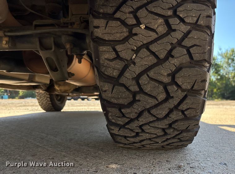 image for item EV3008 2013 Chevrolet Silverado 1500 pickup truck