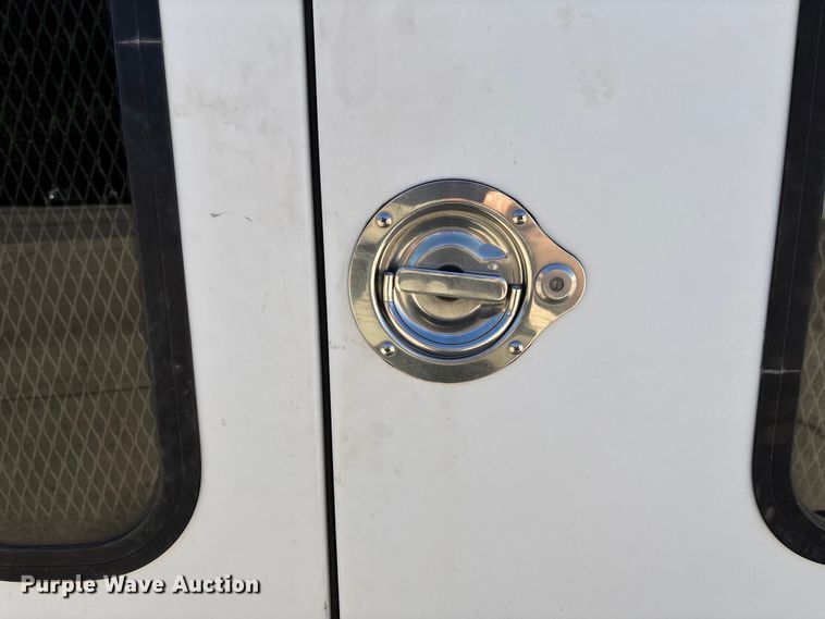 image for item EV3009 2015 Chevrolet Silverado pickup truck