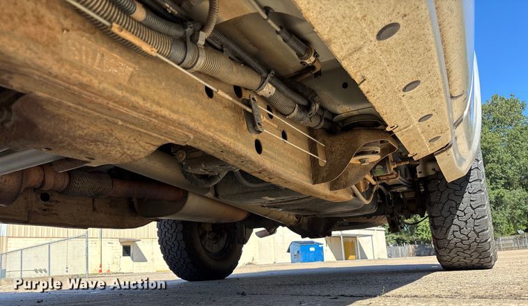 image for item EV3009 2015 Chevrolet Silverado pickup truck