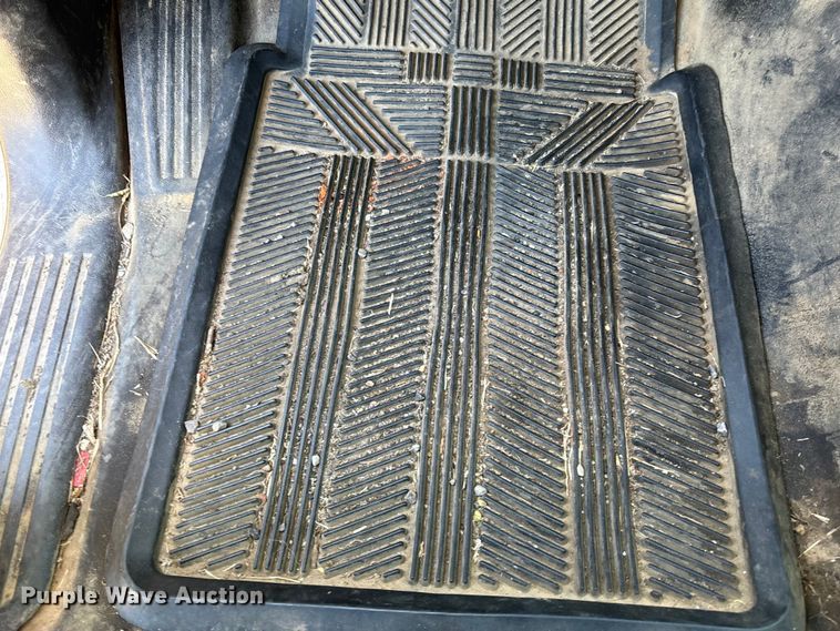 image for item EV3009 2015 Chevrolet Silverado pickup truck