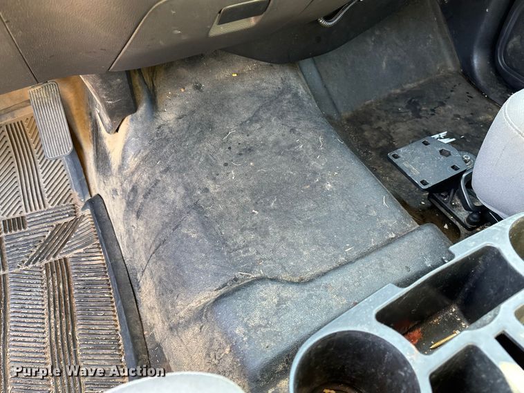 image for item EV3009 2015 Chevrolet Silverado pickup truck