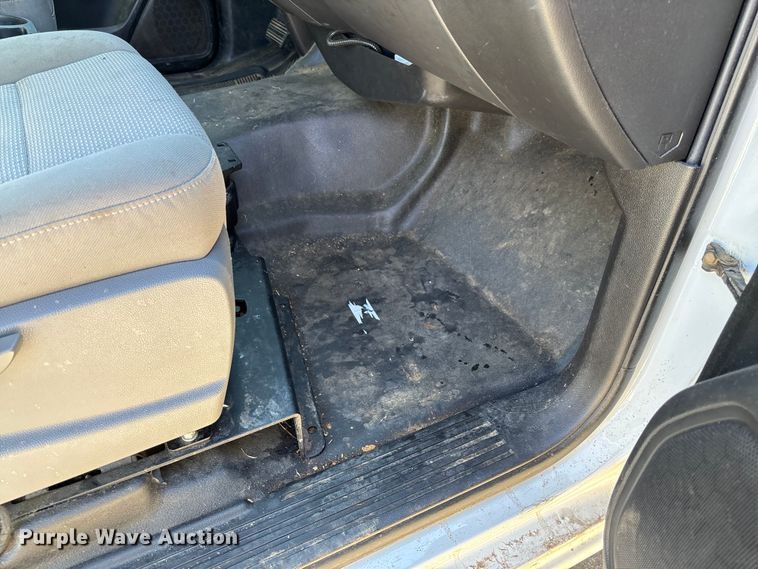 image for item EV3009 2015 Chevrolet Silverado pickup truck