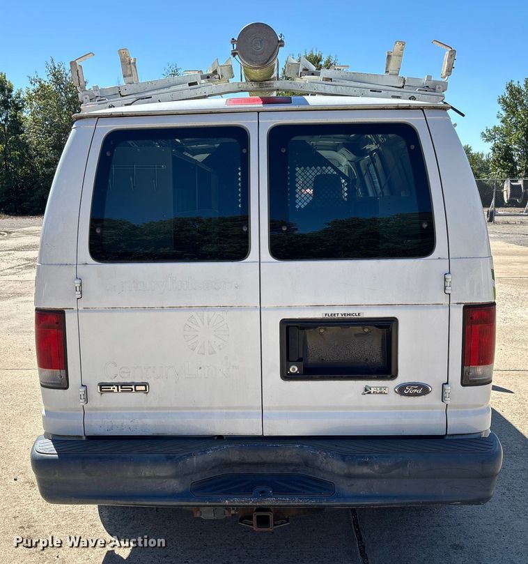 image for item EV3010 2009 Ford E150 van