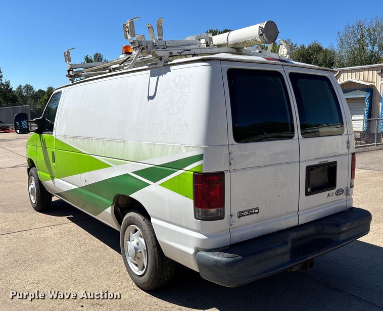 image for item EV3010 2009 Ford E150 van