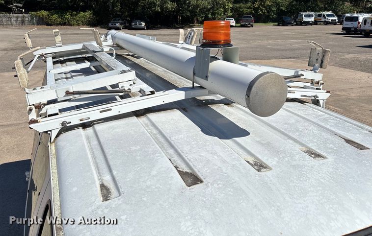 image for item EV3010 2009 Ford E150 van