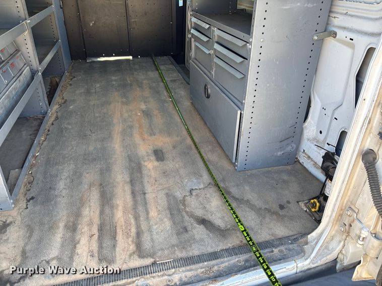 image for item EV3010 2009 Ford E150 van