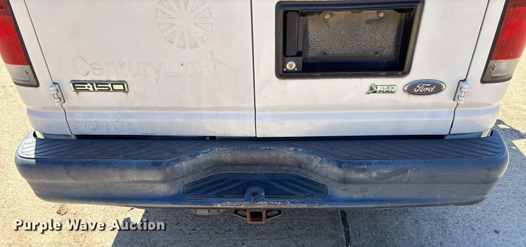 image for item EV3010 2009 Ford E150 van