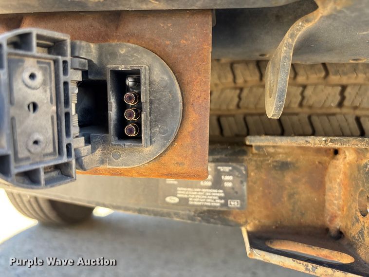 image for item EV3010 2009 Ford E150 van