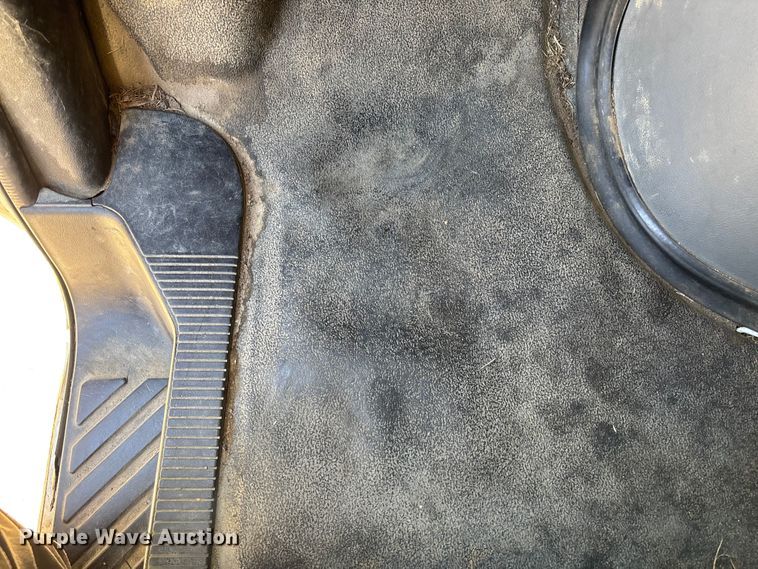 image for item EV3010 2009 Ford E150 van