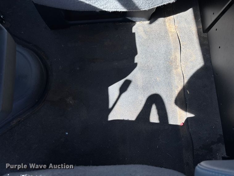 image for item EV3010 2009 Ford E150 van