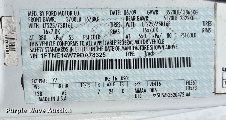 image for item EV3010 2009 Ford E150 van