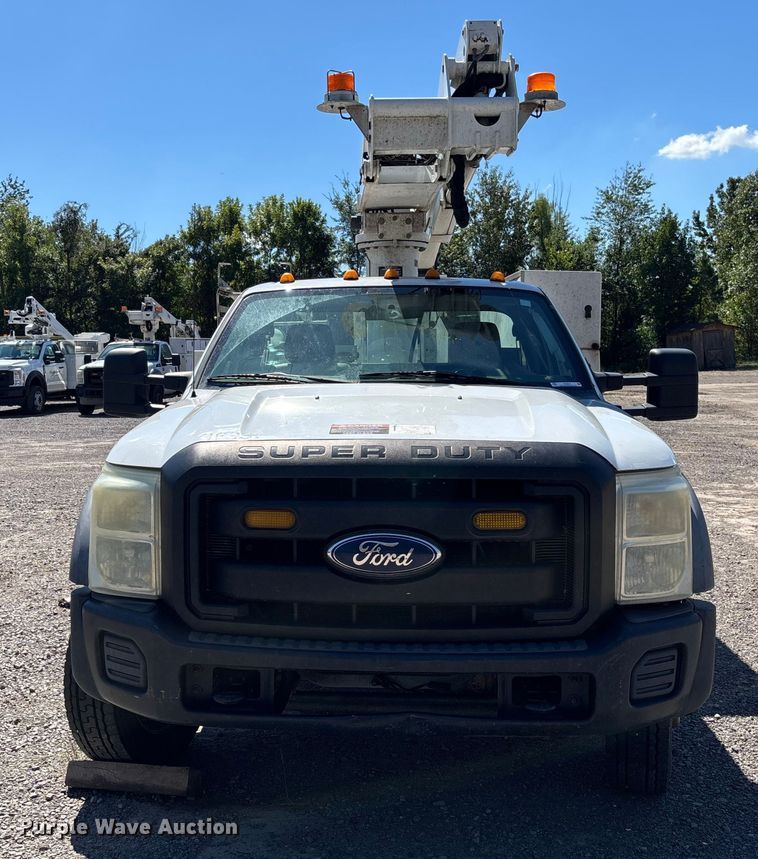 image for item EV3011 2011 Ford F450 Super Duty bucket truck