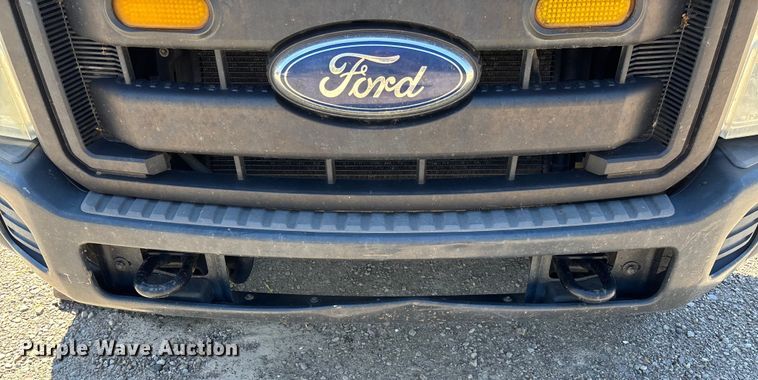 image for item EV3011 2011 Ford F450 Super Duty bucket truck