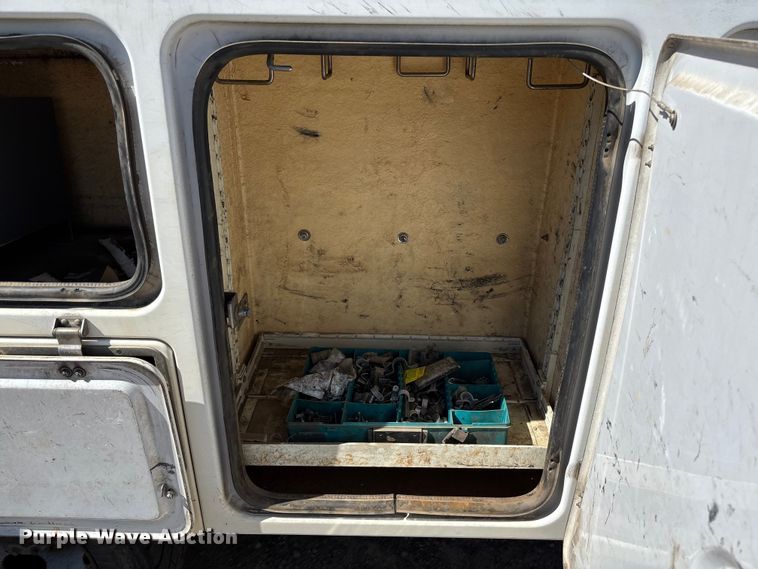 image for item EV3011 2011 Ford F450 Super Duty bucket truck