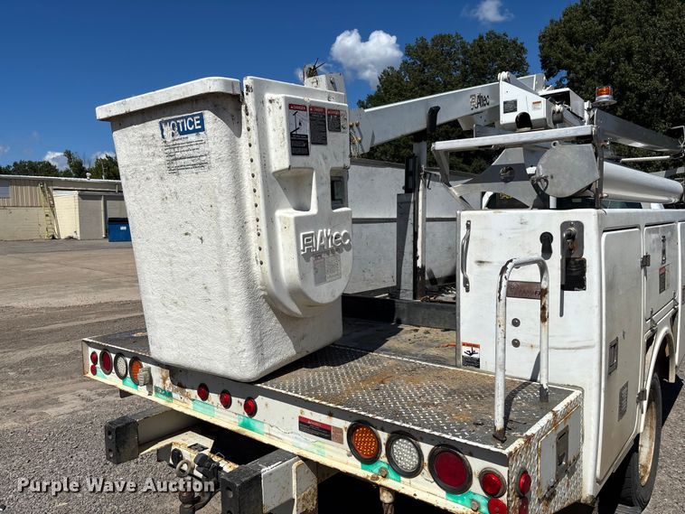 image for item EV3011 2011 Ford F450 Super Duty bucket truck
