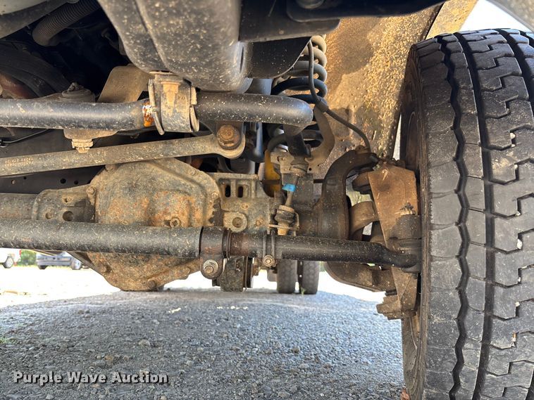 image for item EV3011 2011 Ford F450 Super Duty bucket truck