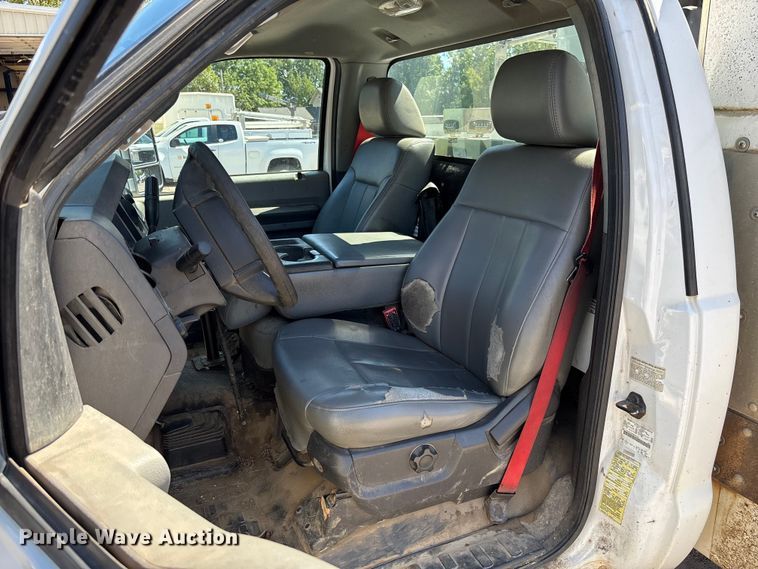 image for item EV3011 2011 Ford F450 Super Duty bucket truck