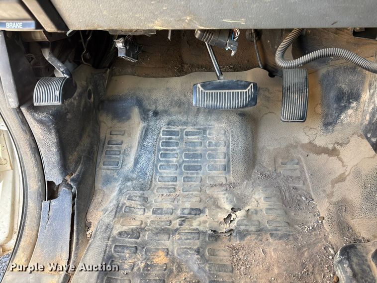 image for item EV3011 2011 Ford F450 Super Duty bucket truck