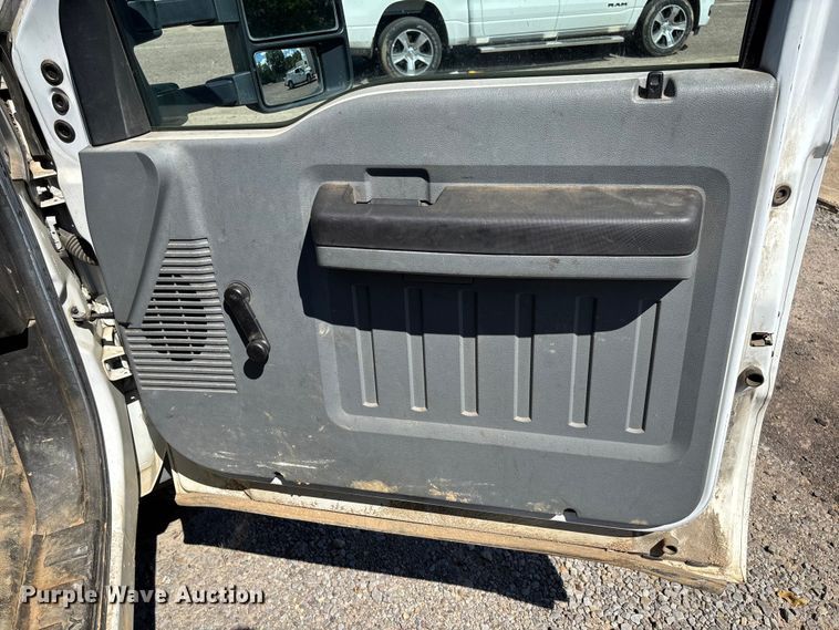 image for item EV3011 2011 Ford F450 Super Duty bucket truck