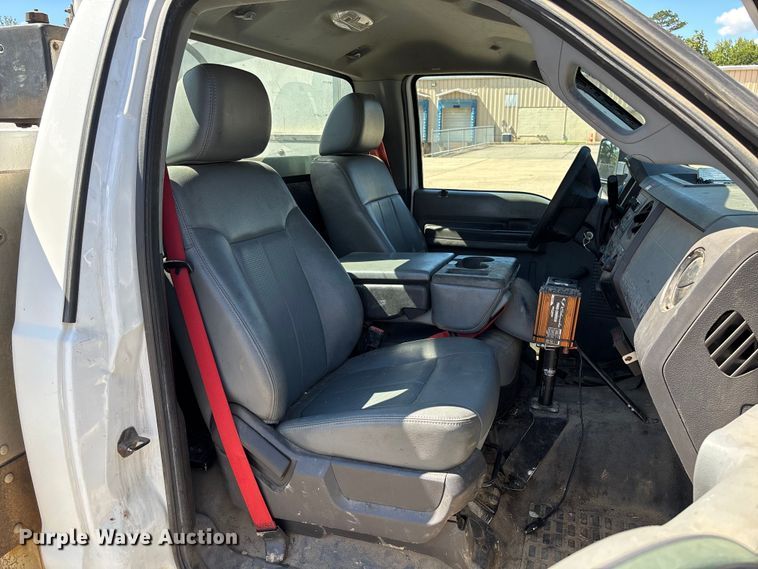 image for item EV3011 2011 Ford F450 Super Duty bucket truck