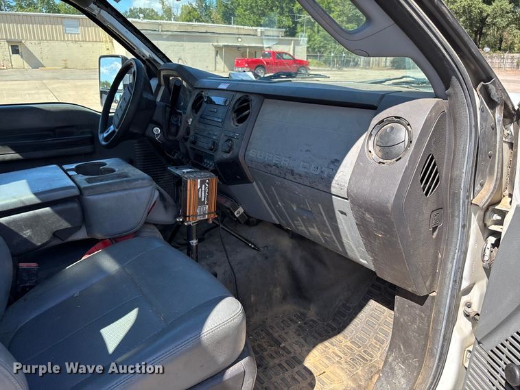 image for item EV3011 2011 Ford F450 Super Duty bucket truck