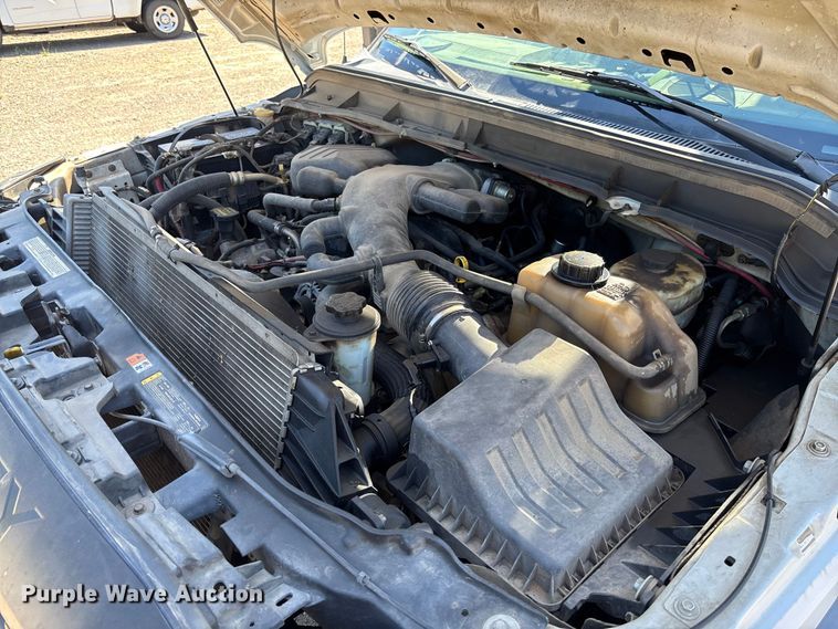 image for item EV3011 2011 Ford F450 Super Duty bucket truck