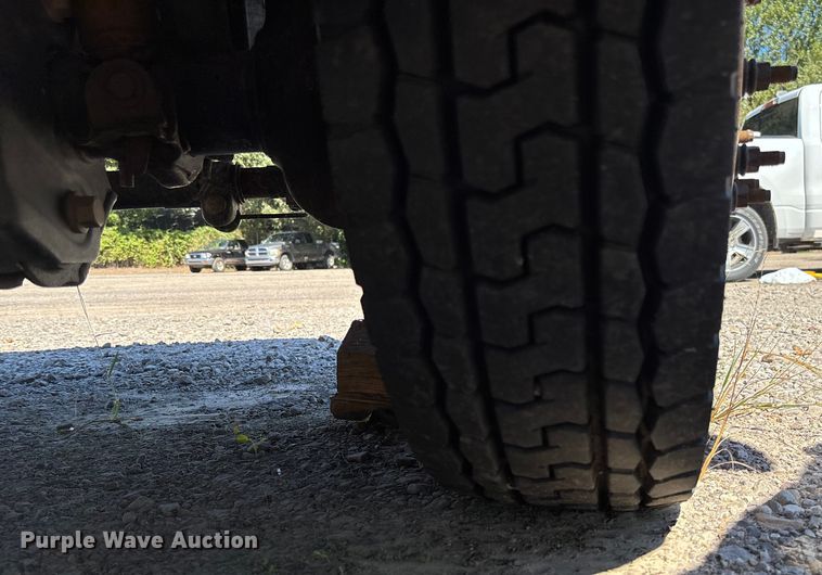 image for item EV3011 2011 Ford F450 Super Duty bucket truck