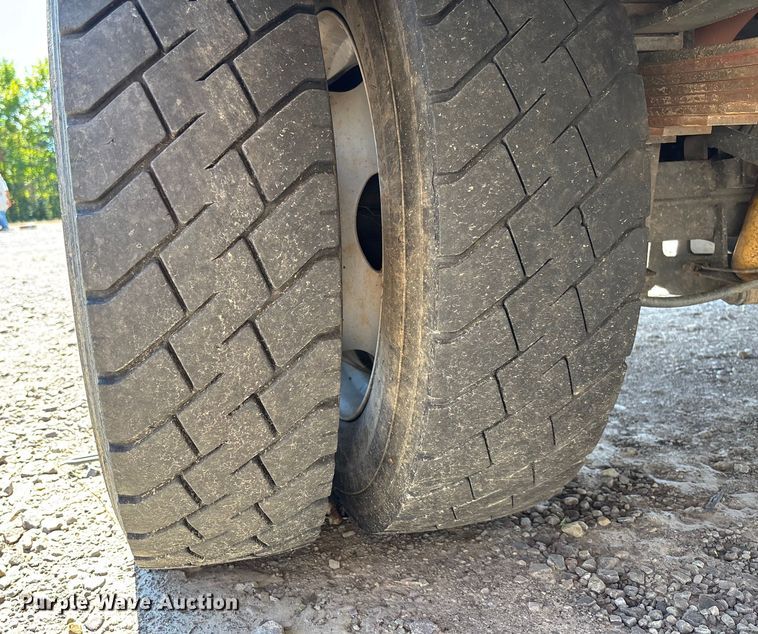 image for item EV3011 2011 Ford F450 Super Duty bucket truck