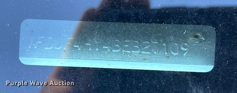 image for item EV3011 2011 Ford F450 Super Duty bucket truck