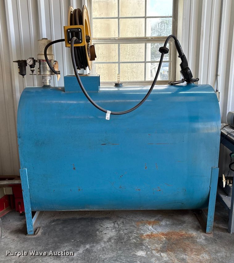 image for item EV3023 Oil tank