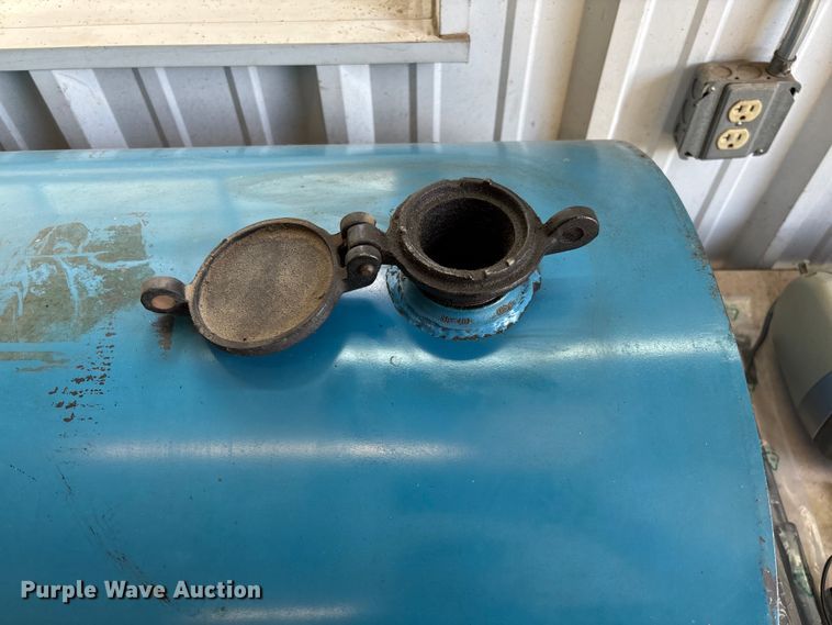 image for item EV3023 Oil tank