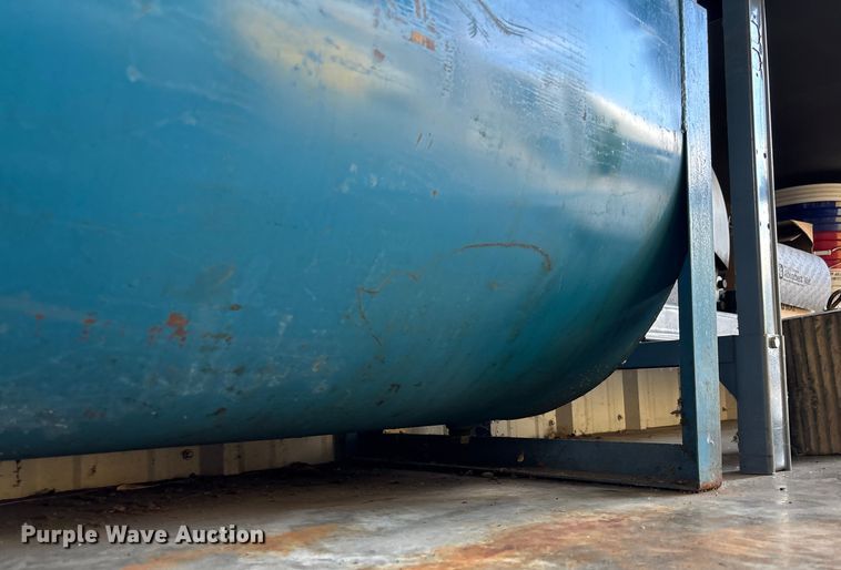 image for item EV3023 Oil tank