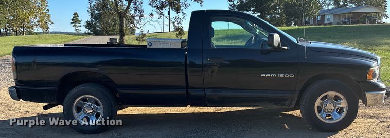 image for item EV3024 2005 Dodge Ram 1500 pickup truck