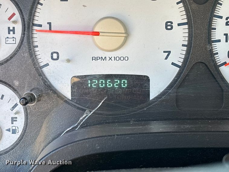 image for item EV3024 2005 Dodge Ram 1500 pickup truck