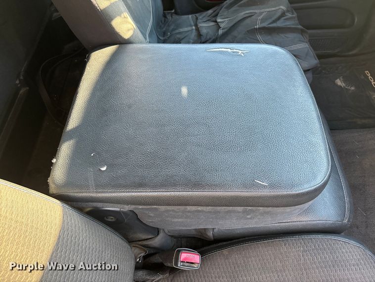 image for item EV3024 2005 Dodge Ram 1500 pickup truck