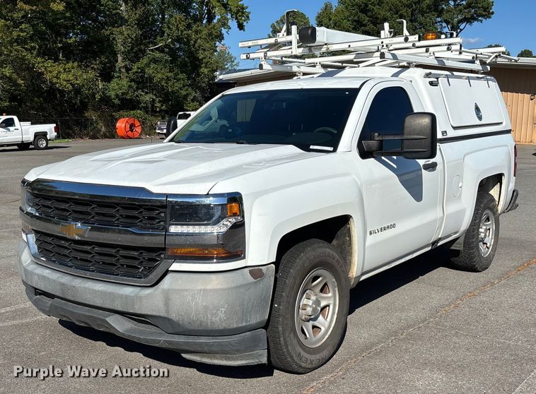 image for item EV3031 2017 Chevrolet Silverado 1500 pickup truck