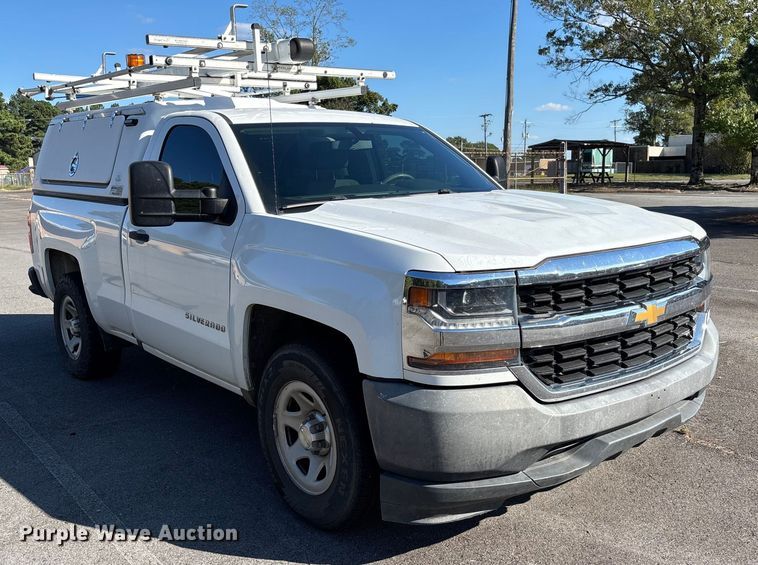 image for item EV3031 2017 Chevrolet Silverado 1500 pickup truck