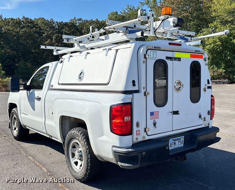 image for item EV3031 2017 Chevrolet Silverado 1500 pickup truck