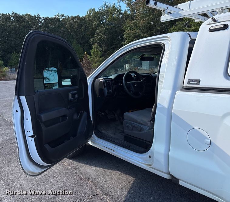 image for item EV3031 2017 Chevrolet Silverado 1500 pickup truck